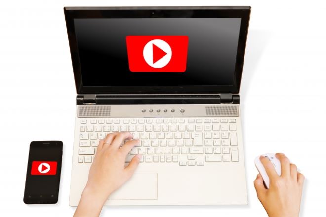 YouTubeで360度動画を再生してみよう