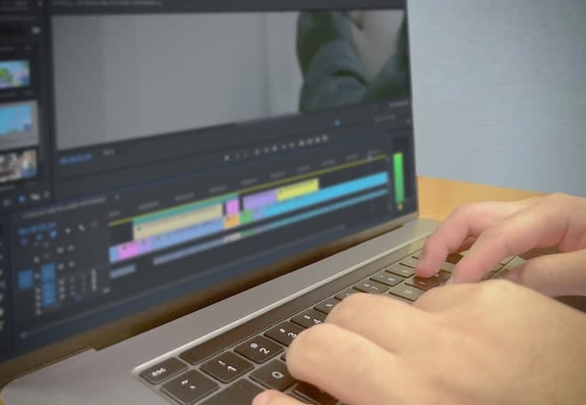 動画編集に本格的に挑戦したい人はPC向け動画編集ソフトを使おう