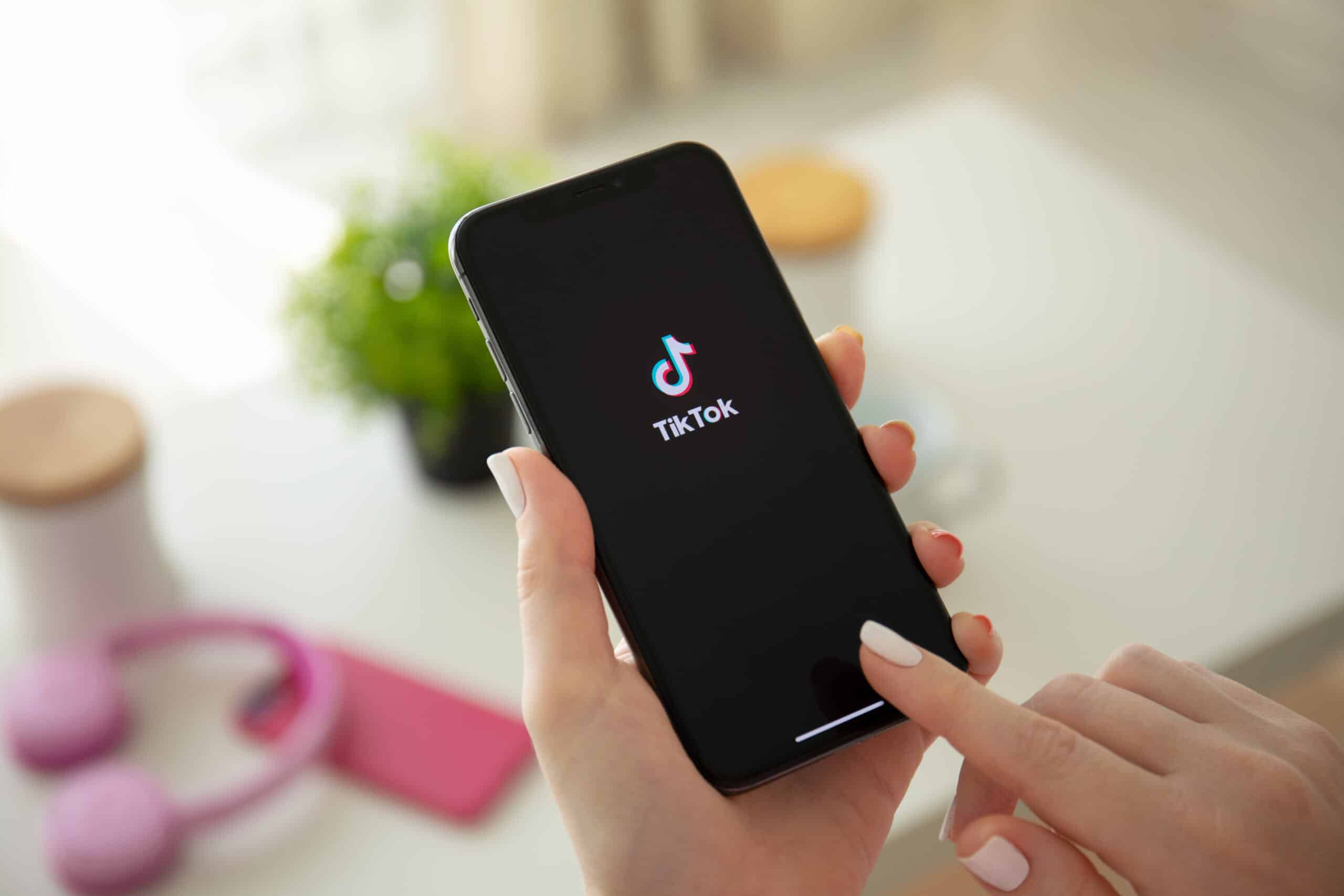 TikTok 収益 出金方法